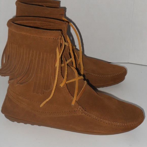 MINNETONKA ANKLE BOOTS SIZE 8 MEDIUM - Picture 4 of 5